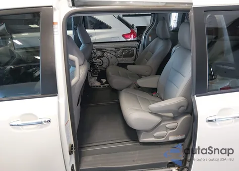 2016 Toyota Sienna Xle 8 Passenger from USA, damaged, VIN 5TDYK3DCXGS736079